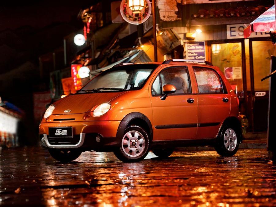  Chevrolet Spark Cross 2010 года  (фото 5 из 8)